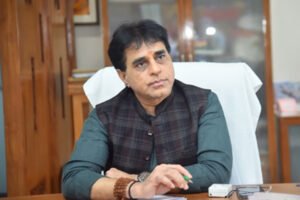 Approval for machines : गुजरात: अस्पतालों में मोतियाबिंद सर्जरी की सुविधाओं को बेहतर बनाने के लिए 18 नई मशीनों को मंजूरी ?