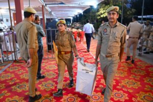 Strict arrangements : यूपी एमएलसी चुनाव: 11 सीटों पर सात जिलों में काउंटिंग जारी, मतगणना केंद्रों पर सुरक्षा के कड़े इंतजाम ?