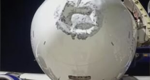 Plane in Lucknow : 17 हजार फीट की ऊंचाई पर गिरी बिजली, लखनऊ में प्लेन की इमरजेंसी लैंडिंग, डीजीसीए कर रही जांच ?