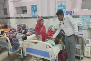 Hospital treatment : मध्य प्रदेश के मंडला में रतनजोत के बीज खाने से 7 मासूम बीमार, जिला अस्पताल इलाज जारी