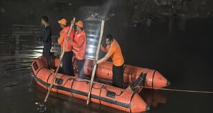 Youth jumped : नोएडा में पत्नी से झगड़े के बाद नाले में कूदा युवक, आठ घंटे की तलाश के बाद बरामद हुआ शव ?