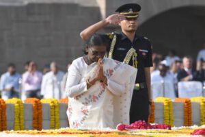 President and Vice-President : गांधी जयंती पर राष्ट्रपति व उपराष्ट्रपति ने पुष्पांजलि अर्पित की, पूर्व पीएम लाल बहादुर को किया नमन ?