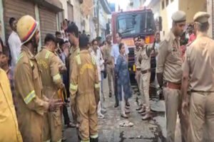 Death of mother and daughter : उत्तर प्रदेश: बागपत में दुकान और मकान में आग लगने से मां-बेटी की मौत, दो लोग झुलसे ?