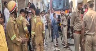 Death of mother and daughter : उत्तर प्रदेश: बागपत में दुकान और मकान में आग लगने से मां-बेटी की मौत, दो लोग झुलसे ?