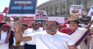 SIR : के खिलाफ इंडी गठबंधन का प्रदर्शन; निर्वाचन आयोग तक मार्च, विपक्ष ने ज्ञानेश कुमार के इस्तीफे की मांग की ?