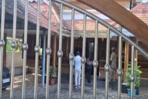 Raid : मनी लॉन्ड्रिंग की जांच के तहत ई़डी ने केरल के तीन जिलों में सहकारी बैंकों पर की छापेमारी ?