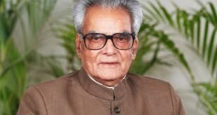 Public Service : मुख्यमंत्री भजनलाल शर्मा ने भैरोंसिंह शेखावत ‘बाबोसा’ की जयंती पर अर्पित की श्रद्धांजलि, जनसेवा और अंत्योदय के योगदान को किया याद