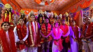 Agrawal Temple : अग्रवाल मंदिर में नौ देवियों की झांकी का दिव्य आयोजन ?