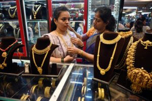 Gold Silver : सोना-चांदी खरीदने वाले उपभोक्ताओं को मिलेगी सही तौल,नए नियम लागू, यहां पढ़ें ?