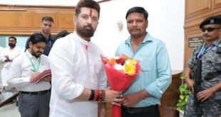 Nitin Tiwari : छावनी सीट से टिकट की दावेदारी, चिराग पासवान से मिले नितिन तिवारी
