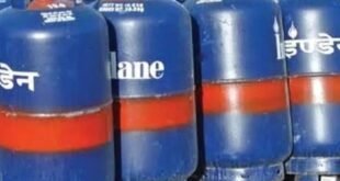 First, the commercial : त्योहारों से पहले कमर्शियल LPG महंगा, दिल्ली में 19 किलो सिलेंडर 2810 रुपये हुआ