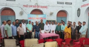 Resolution : सीतापुर में शिक्षणेत्तर कर्मचारियों की समस्याओं पर मंथन, उत्पीड़न के खिलाफ संघर्ष का लिया गया संकल्प