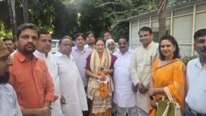 Grand welcome : आराधना मिश्रा मोना को प्रदेश अध्यक्ष बनाए जाने पर हापुड़ कांग्रेसियों में उत्साह, दिल्ली पहुंचकर किया भव्य स्वागत ?