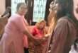Nutrition Potli : सेवा संकल्प अभियान के तहत हापुड़ की ग्राम पंचायतों में स्वच्छता अभियान तेज, गर्भवती महिलाओं को बांटी पोषण पोटली