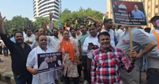 Raised a demand : ‘वोट चोर, गद्दी छोड़’ पदयात्रा में हापुड़ से सैकड़ों कांग्रेसजन हुए शामिल, लोकतंत्र और मताधिकार की सुरक्षा की उठाई मांग