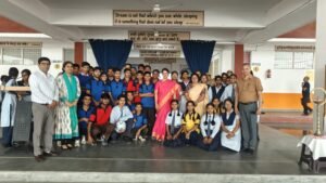 Football : हापुड़ के जवाहर नवोदय विद्यालय नवादा में फुटबॉल फॉर स्कूल कार्यक्रम का आयोजन, डीएम कविता मीना ने विद्यार्थियों को वितरित कीं फुटबॉल