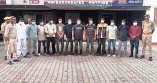 Accused arrested : सहारनपुर में शांति व्यवस्था बनाए रखने के लिए मंडी पुलिस की कार्रवाई, 12 अभियुक्त गिरफ्तार