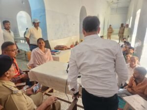 Distributed free spectacles : जिला कारागार में 100 बंदियों का हुआ नेत्र परीक्षण, 22 अक्टूबर को निःशुल्क चश्मे बांटे जाएंगे ?
