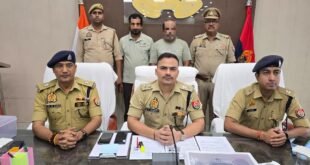 Recovered : एटीएम फ्रॉड के दो मामलों का खुलासा, दो आरोपी गिरफ्तार; कार, छह मोबाइल और 6,400 रुपये बरामद