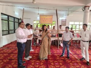 Assessment : एमएलसी चुनाव को लेकर जिलाधिकारी कविता मीना ने किया निरीक्षण, सुरक्षा और मतदान व्यवस्थाओं का लिया जायजा
