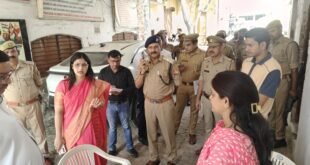 inspection : आगामी विधानसभा चुनाव को लेकर डीएम कविता मीना ने बूथों पर लगे कैंपों का किया निरीक्षण, पात्र मतदाताओं के नाम जोड़ने के निर्देश
