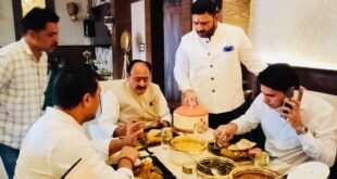 Grand welcome : MP कांग्रेस के सह-प्रभारी रणविजय सिंह लोचाव का मैहर आगमन, जिलाध्यक्ष धर्मेश घई के निवास पर हुआ भव्य स्वागत