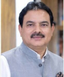 Lamps of Happiness : वरिष्ठ समाजसेवी मुसरफ खान की भावुक अपील: इस दीपावली गरीबों के घर भी जलाएं खुशियों के दीप