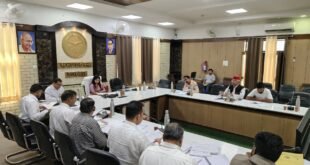 District Magistrate : विधानसभा चुनाव की तैयारियों को लेकर जिलाधिकारी ने की समीक्षा बैठक, मतदाता सूची त्रुटिरहित बनाने पर दिया जोर