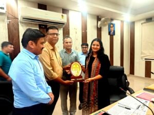 Respected : प्रधानमंत्री के टीबी मुक्त भारत के सपने को साकार कर रहा शालोम ट्रस्ट, सीडीओ ने किया सम्मानित