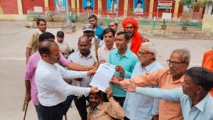 Seeking justice : दिव्यांग दंपति की हत्या और मासूम बच्ची के लापता होने पर बिहारी लाल के नेतृत्व में ज्ञापन, बिहार सरकार से न्याय की मांग ?