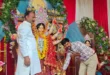 Devotees thronged : पारा गनापुर में ग्राम प्रधान ने पंडालों में की पूजा-अर्चना, देर रात तक माता रानी के दर्शन को उमड़े श्रद्धालु